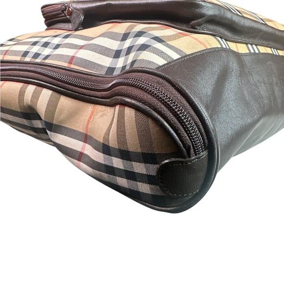 Burberry plaid Travel Bag - Picture 3 of 8